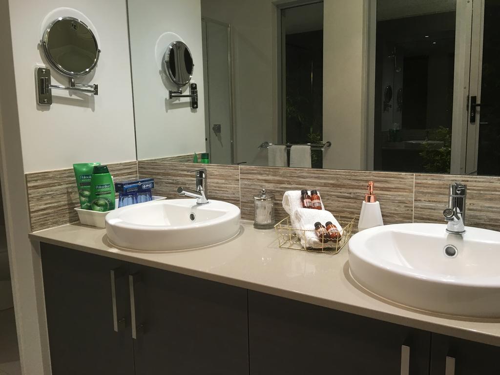 Magnificent Beach Retreat Jindalee Esterno foto