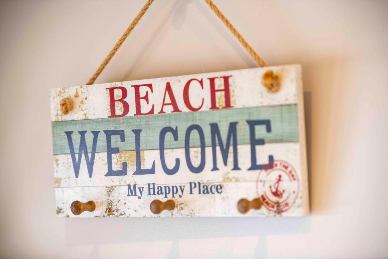 Magnificent Beach Retreat Jindalee Esterno foto